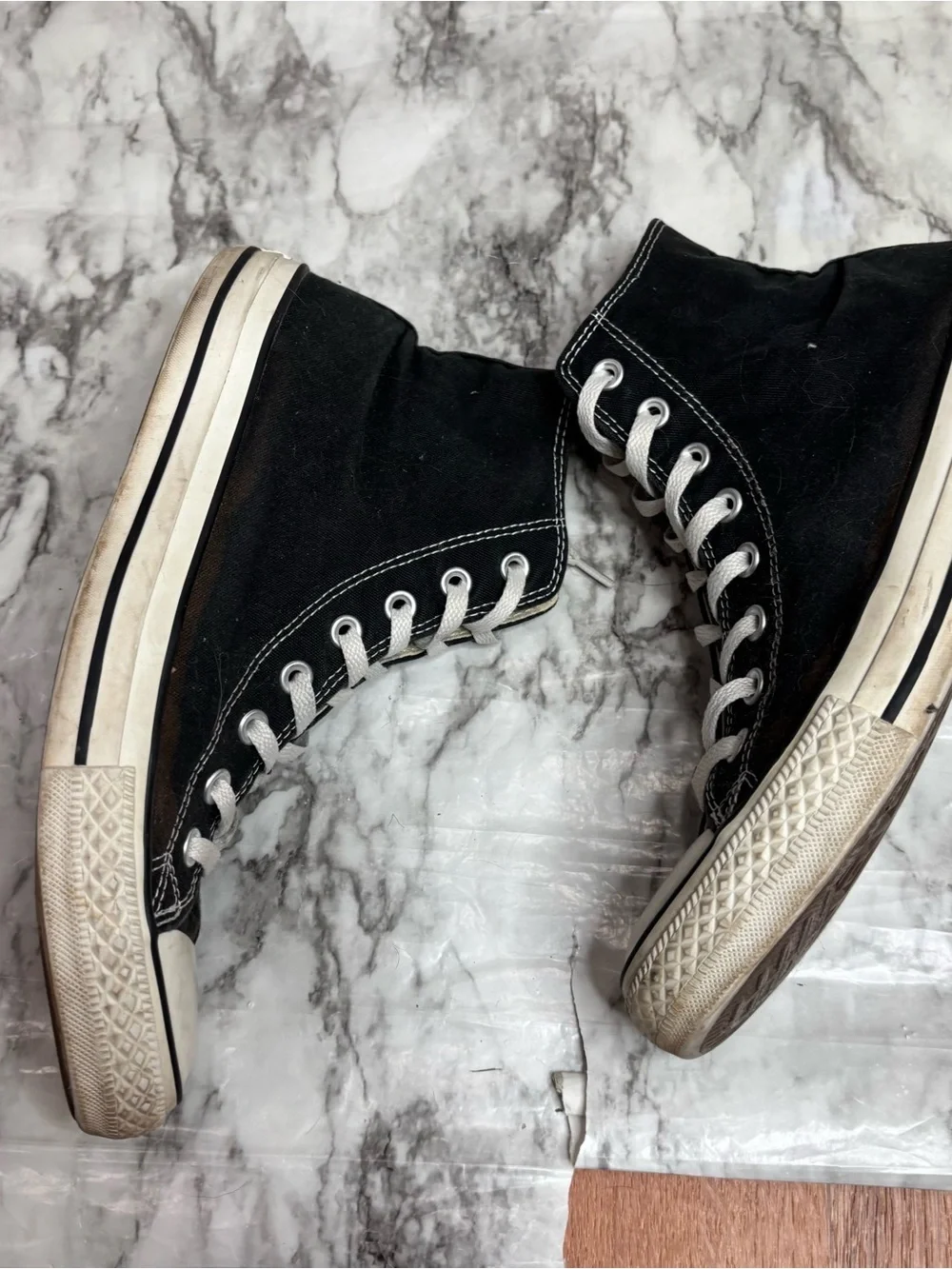 Converse Black White High Top Sneakers shoes size 10.5 - Picture 3 of 8